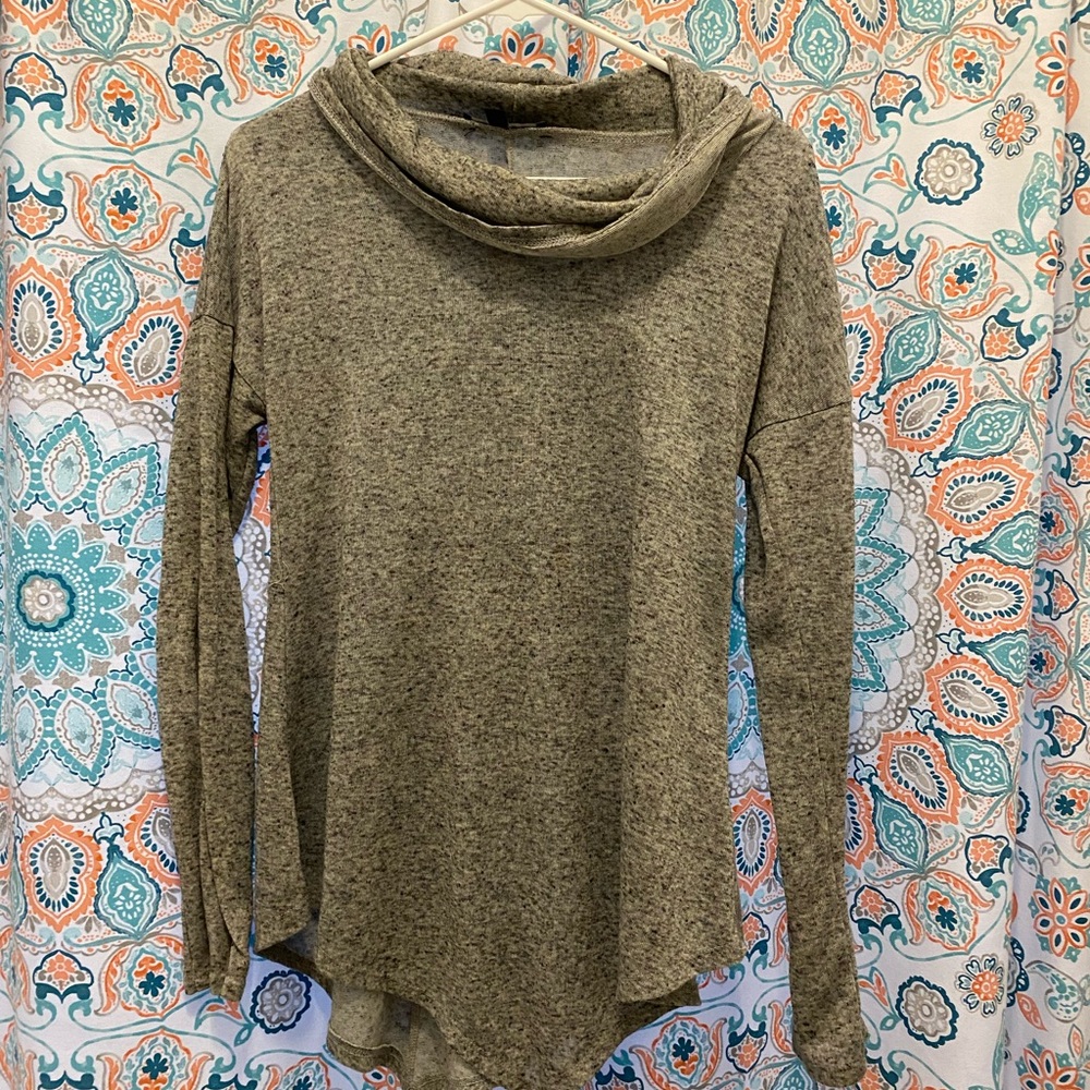 Wide turtle neck top